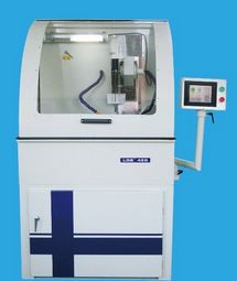 大型金相(xiàng)切(qiē)割機(jī)